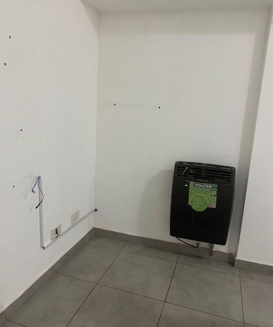 Foto de Departamento de 25 m² de superficie construida en alquiler en Sarandi, imagen 2