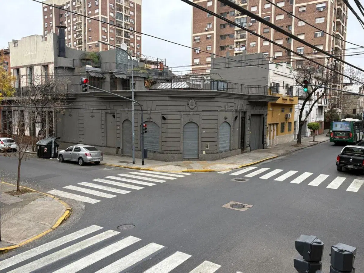 Departamento de 3 ambientes a metros de Parque Patricios 3