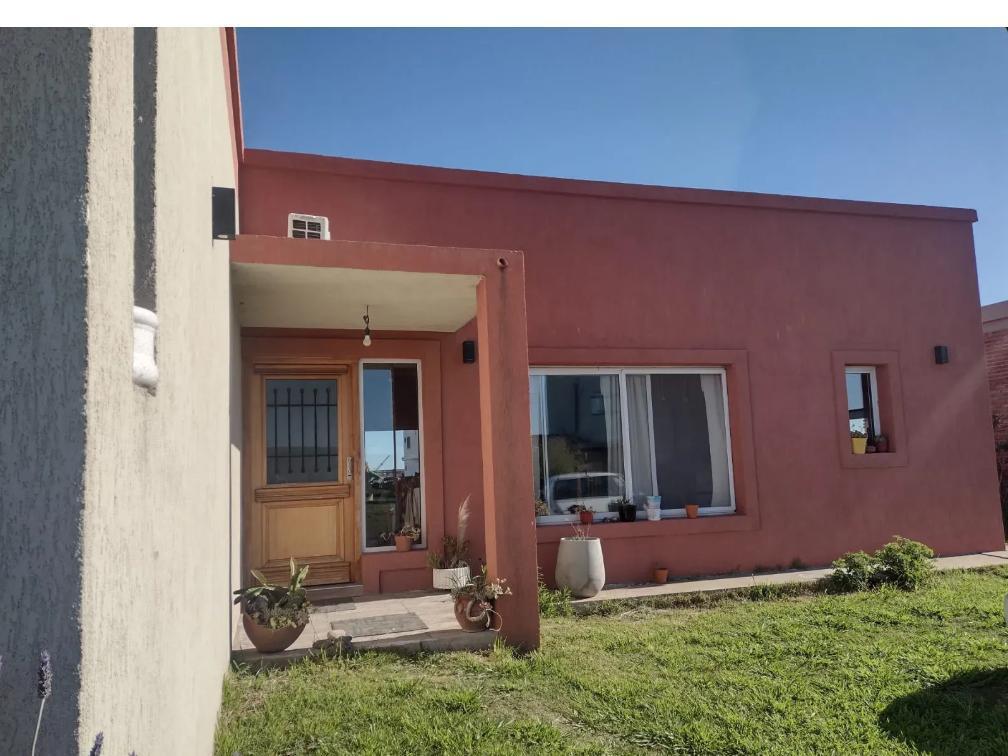 Casa en barrio cerrado