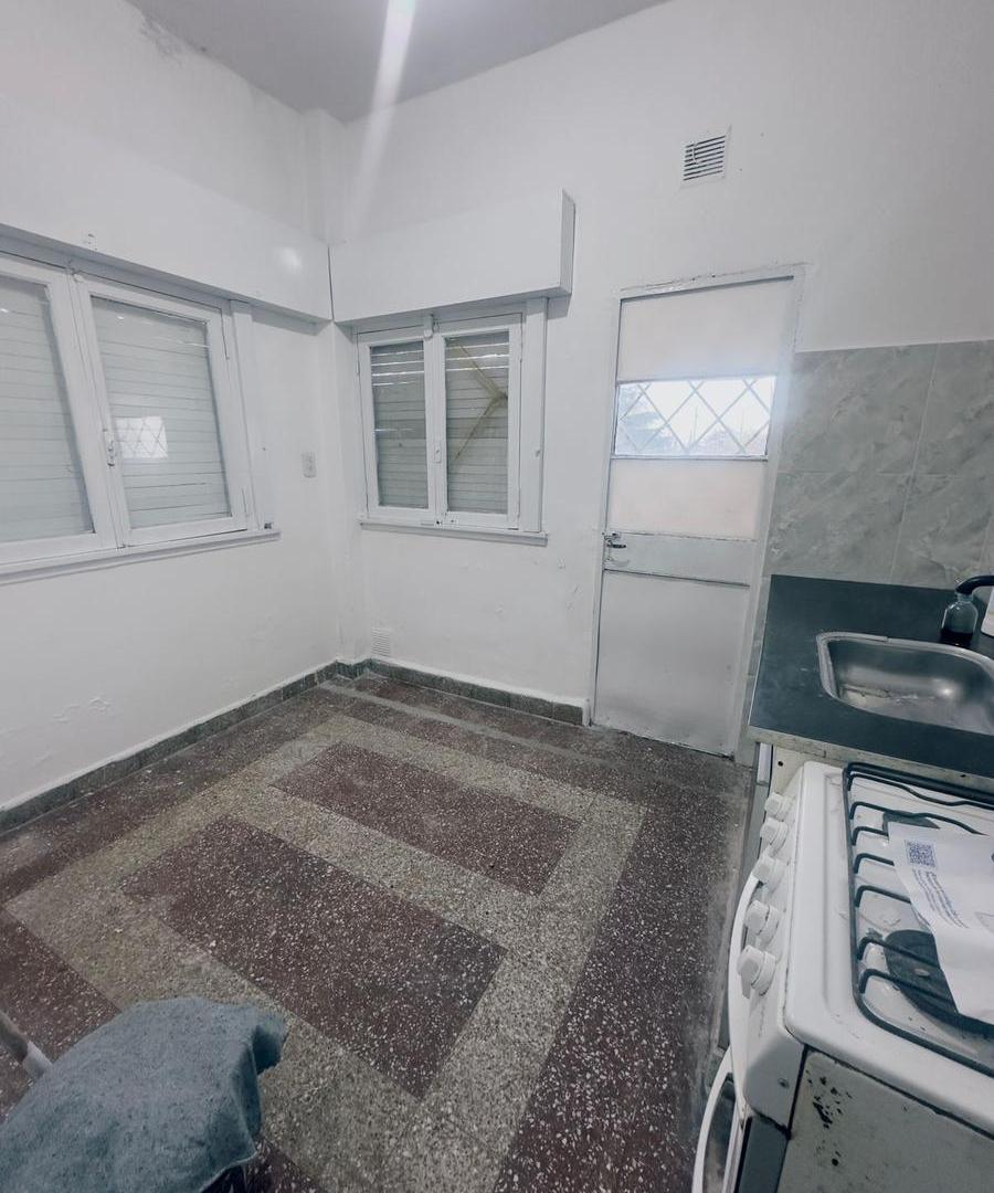 ¡DEPARTAMENTO EN ALQUILER - ADROGUÉ!