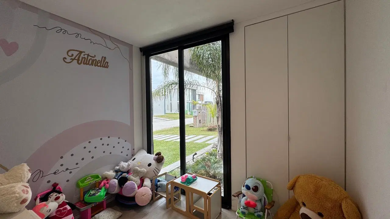 Casa en venta en Lagos de Canning 4
