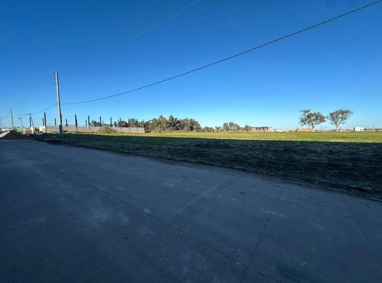 Terreno en venta parque industrial Pte. Perón Guernica 4