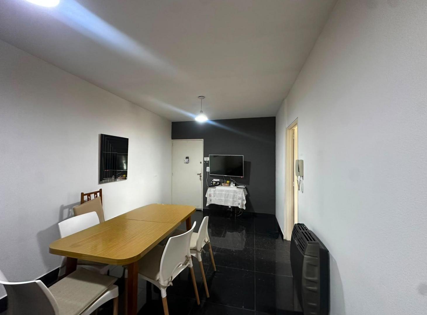 Foto de DEPARTAMENTO EN PRIMER PISO RECICLADO, imagen 2
