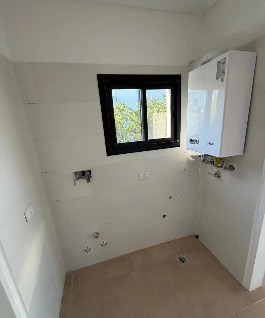 Casa En Una Planta A Espejo De Agua Canton Islas 2