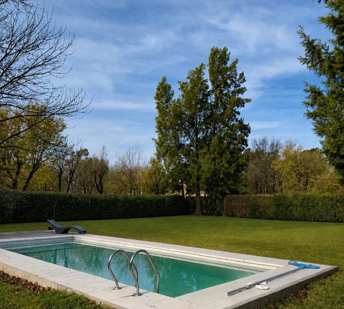 Casa- Segundas Colinas 4amb con pileta, en lote de 193 m² 3