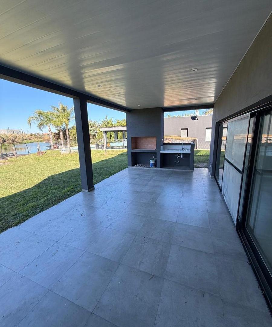 Foto de Casa En Venta Barrio El Cantón Norte! Salida A La La Laguna! El Cantón, imagen 3
