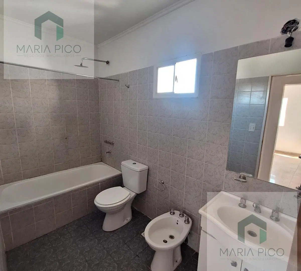 VENTA Departamento 2 dormitorios con cochera 3