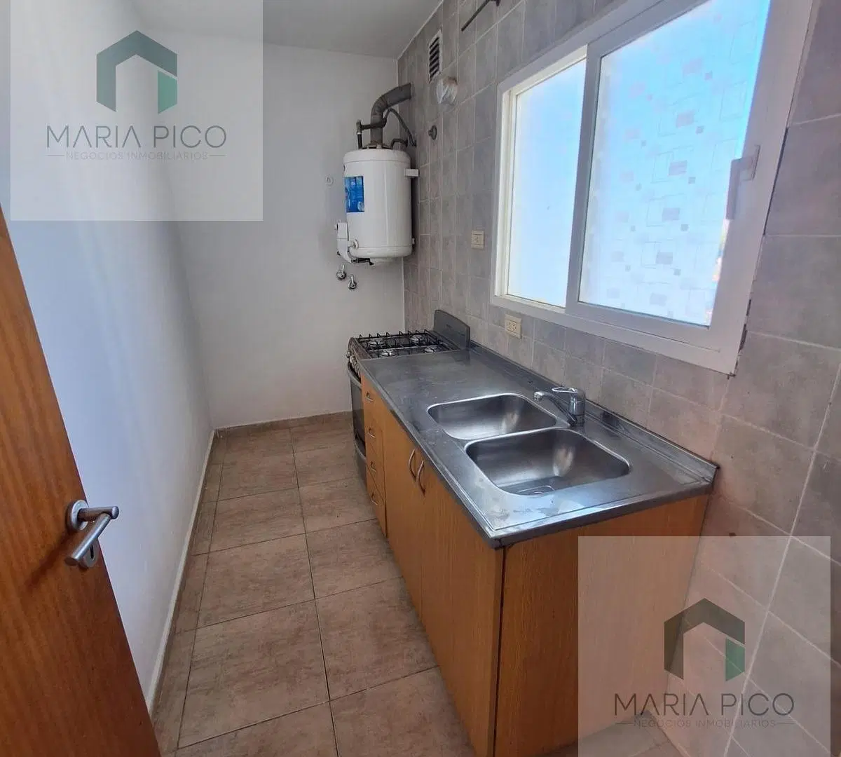 VENTA Departamento 2 dormitorios con cochera 1