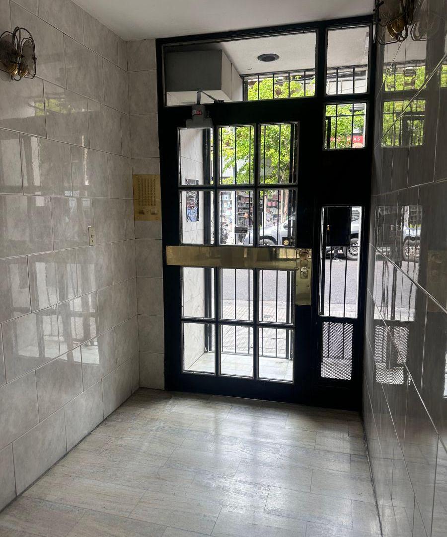 Foto de 3 AMBIENTES AL FRENTE CON VISTA PANORÁMICA – RECICLADO A NUEVO, imagen 3