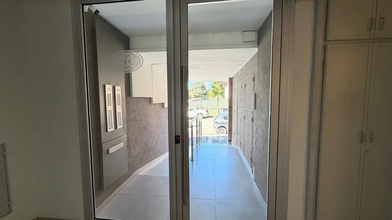 Departamento Venta calle Rep. de Italia, Neuquén 2