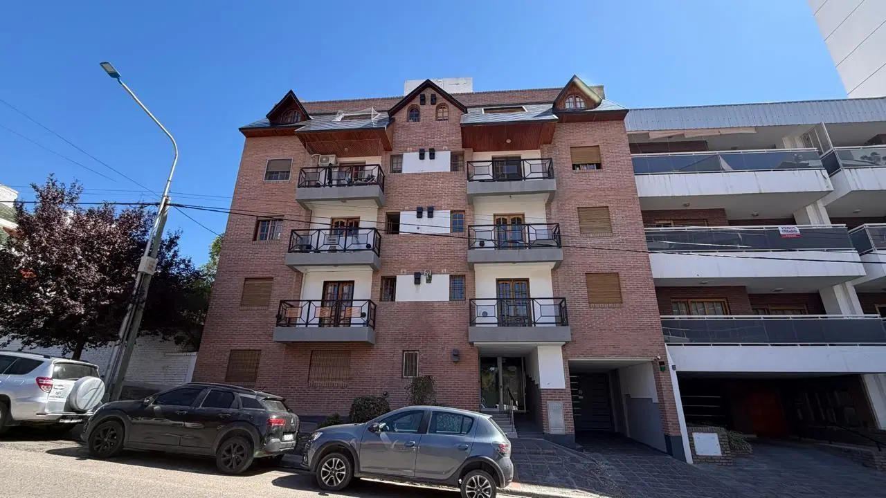 Departamento Venta calle Rep. de Italia, Neuquén 4