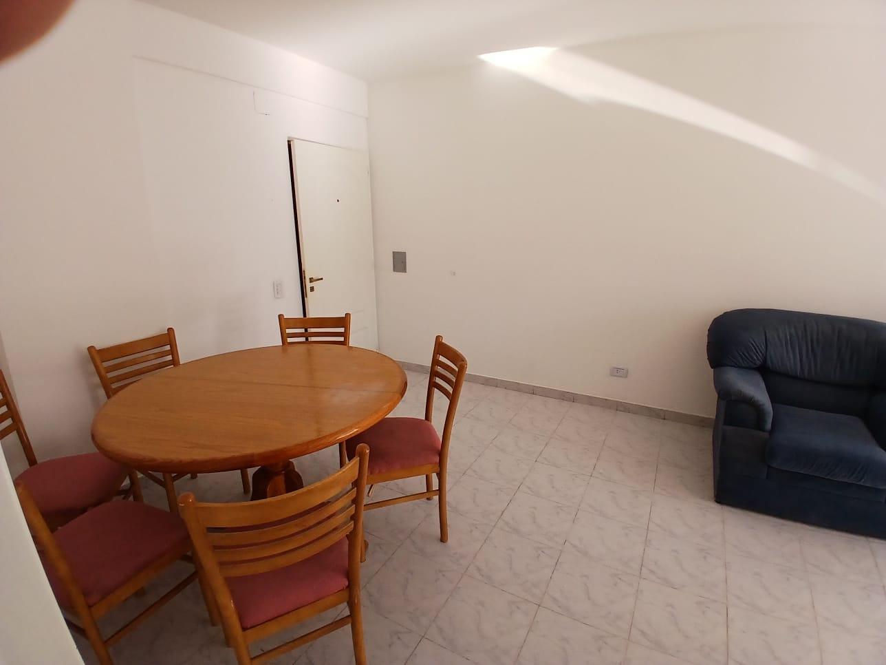 Foto de Departamento céntrico en venta con cochera, imagen 3