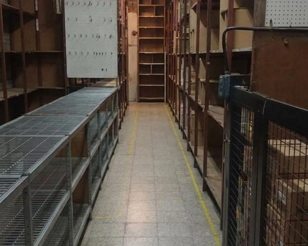 Excelente depósito/galpón industrial en Florida Oeste, Vicente López. 2