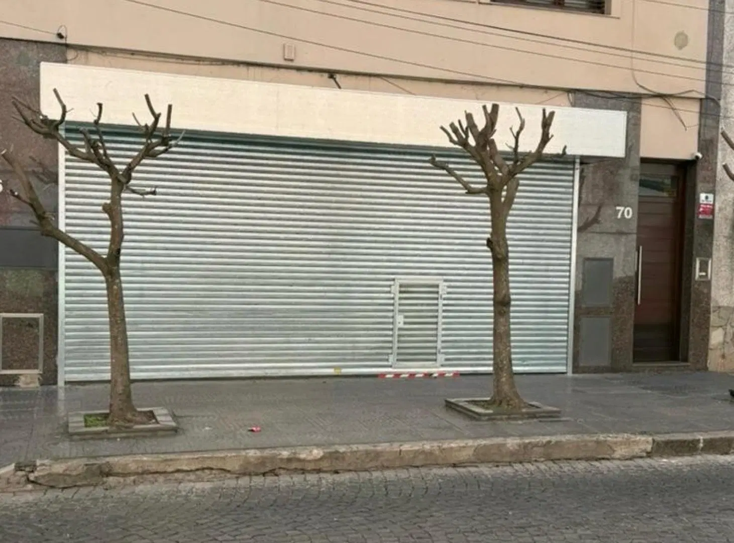 Local - San Nicolas De Los Arroyos 2