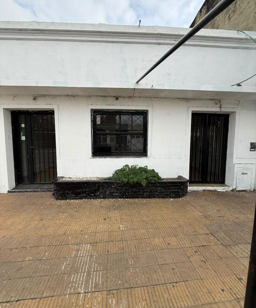 Foto de Local comercial Urquiza 264, imagen 3