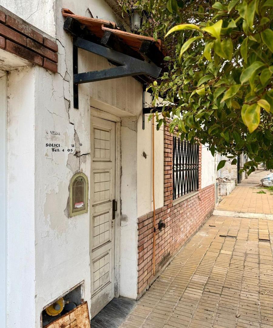 Foto de Casa a reciclar en zona residencial, imagen 1