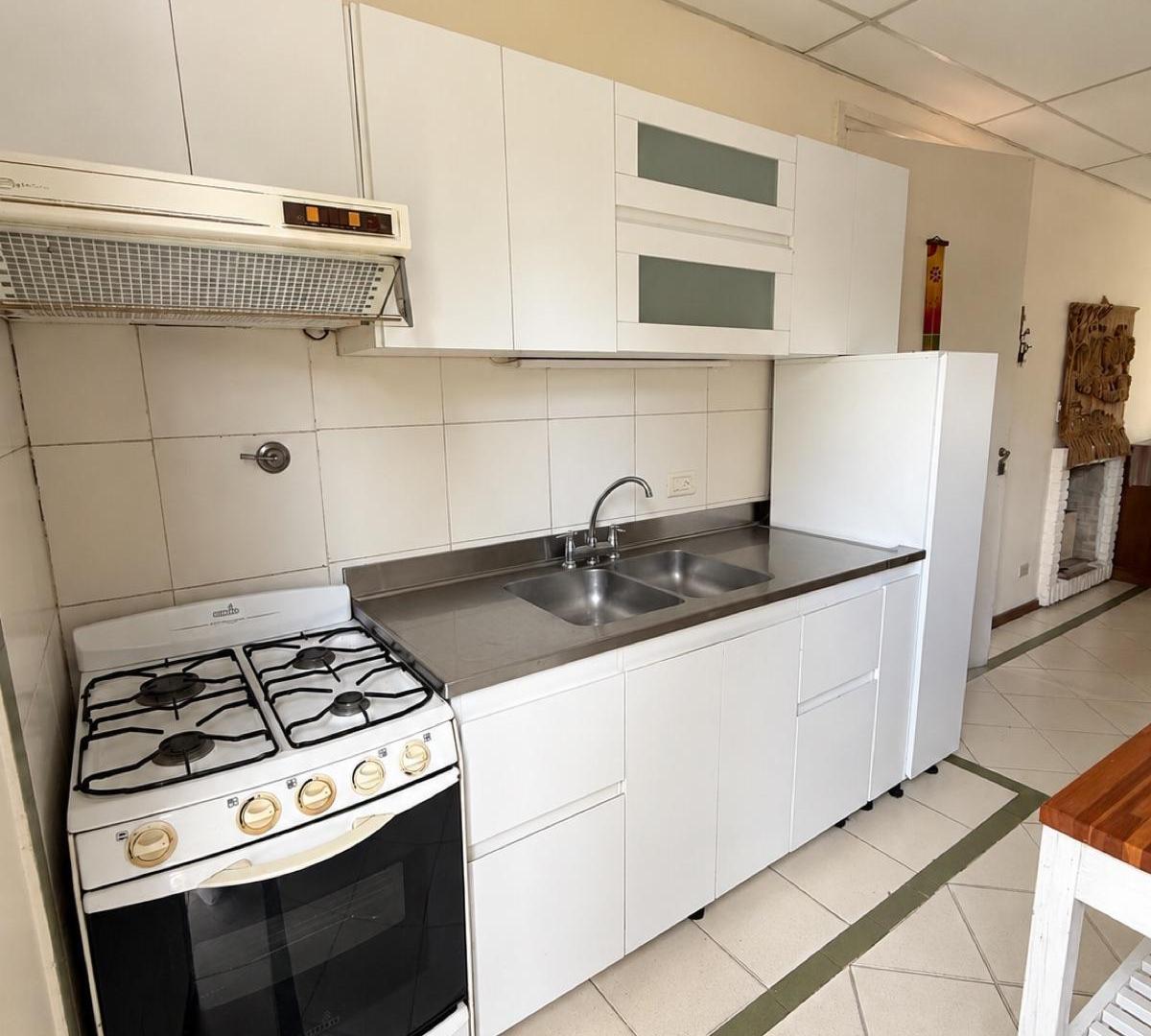 Foto de Casa - San Nicolas De Los Arroyos, imagen 2