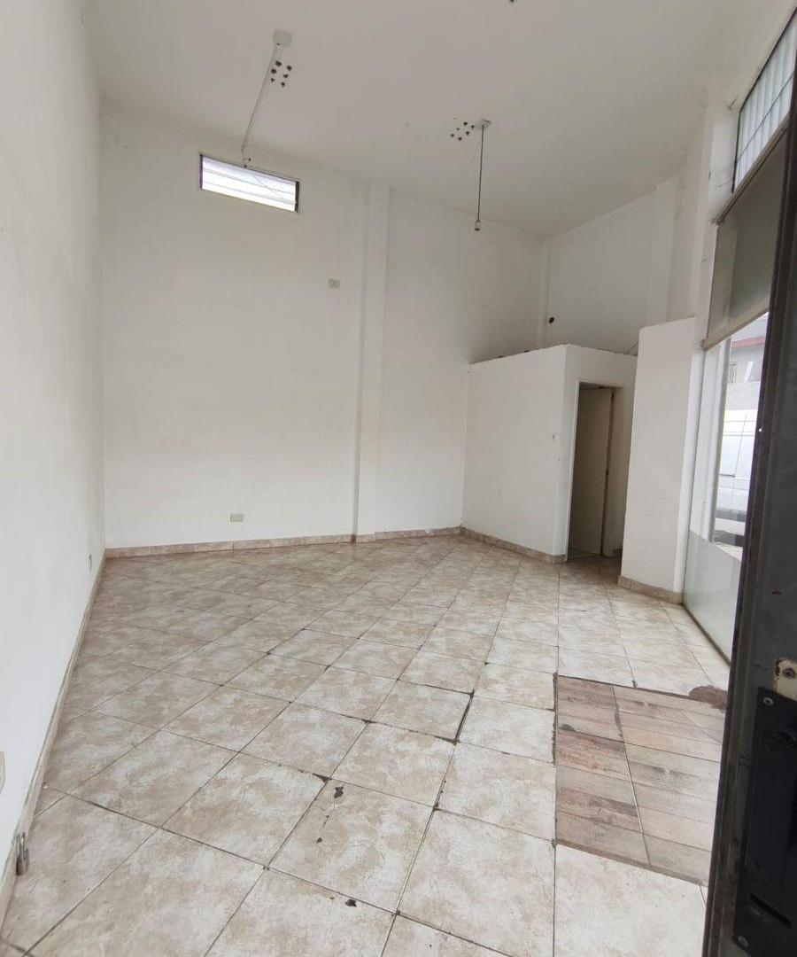 Foto de LOCAL EN ESQUINA -SAN JUSTO-, imagen 3