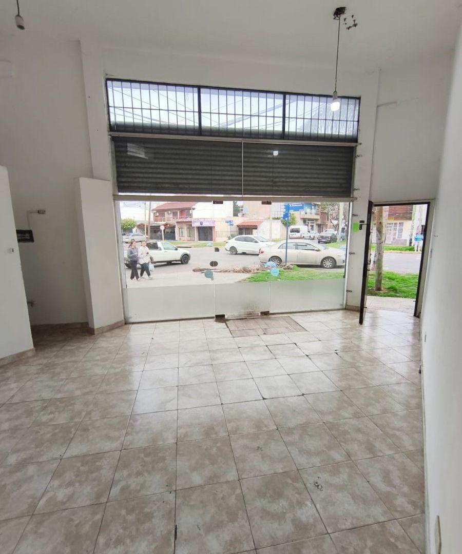 Foto de LOCAL EN ESQUINA -SAN JUSTO-, imagen 4