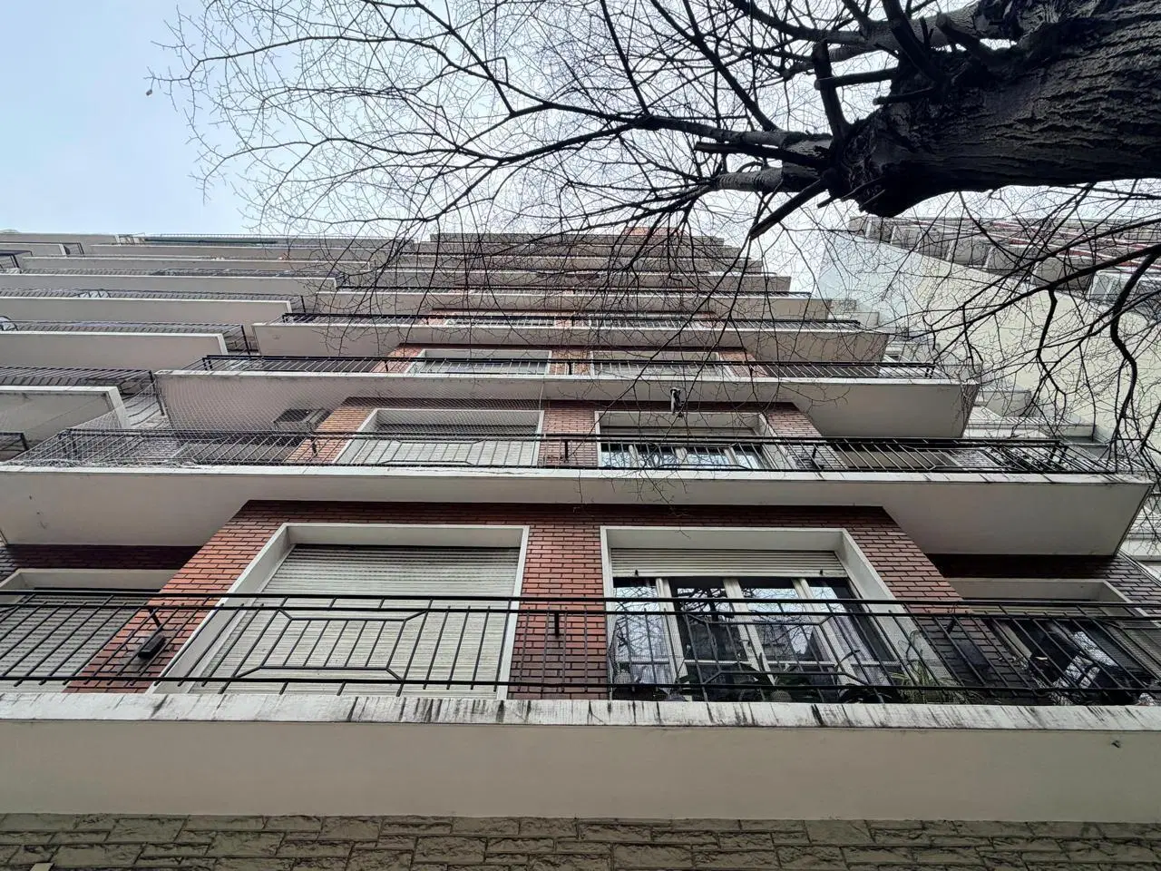 Alquiler 2 ambientes zona Plaza Colon 2