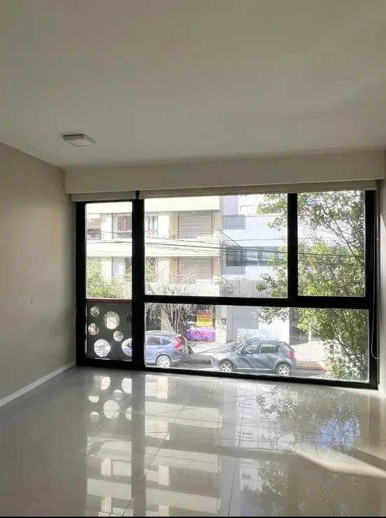 DEPARTAMENTO 2 AMBIENTES CON COCHERA EN PLAZA MITRE 1