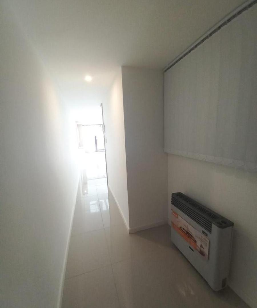 Foto de 3 Ambientes a la calle con balcón, imagen 1
