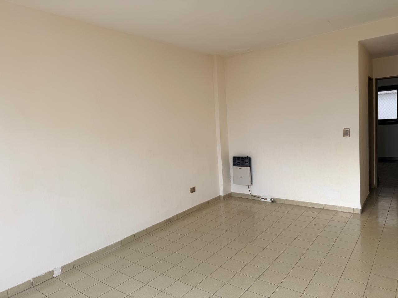 Foto de ALQUILER | Departamento de 2 Ambientes con balcón al frente - La Perla, imagen 2