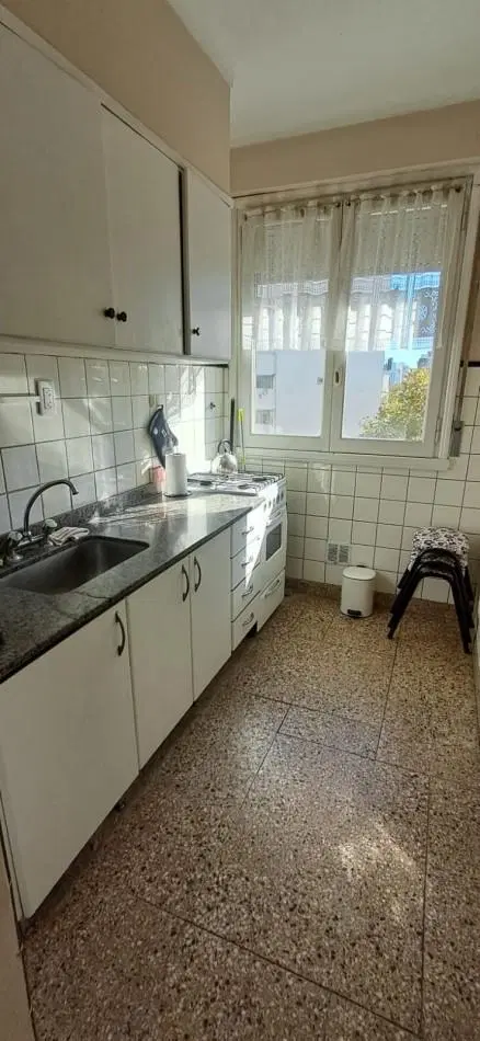 DEPARTAMENTO 2 AMBIENTES PLENO CENTRO 5