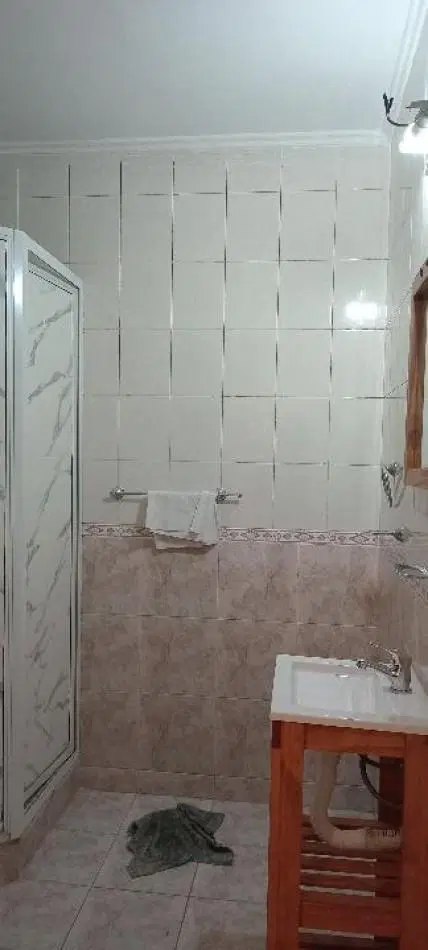 Alquiler casa 4 ambientes con garaje, patio y parrilla - Barrio Lopez de Gomara 1