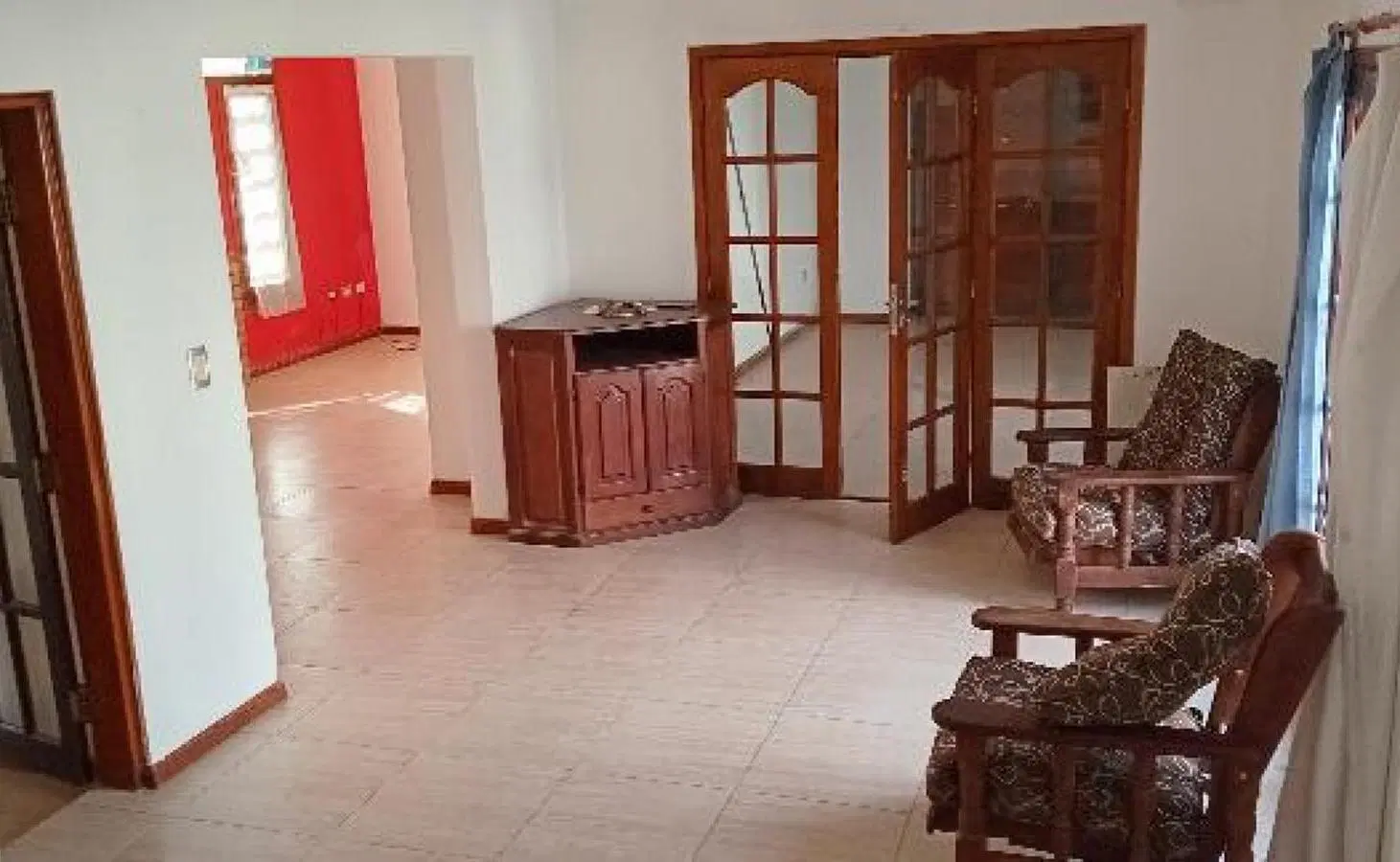 Alquiler casa 4 ambientes con garaje, patio y parrilla - Barrio Lopez de Gomara 5