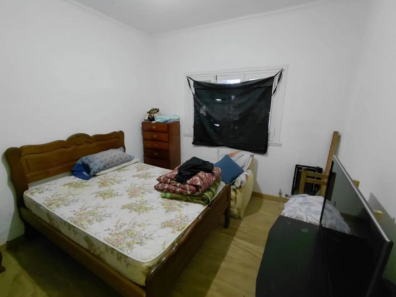 VENTA CHALET AL FRENTE CON GARAJE, PATIO Y JARDIN 4