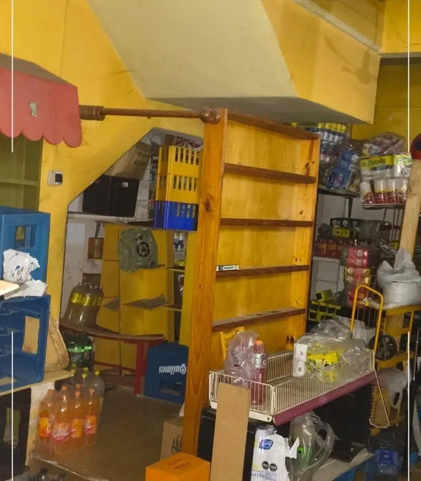 OPORTUNIDAD PERMUTA.. LOCAL DE 82M² PERMUTA POR DEPTO Y O VEHICULO 6