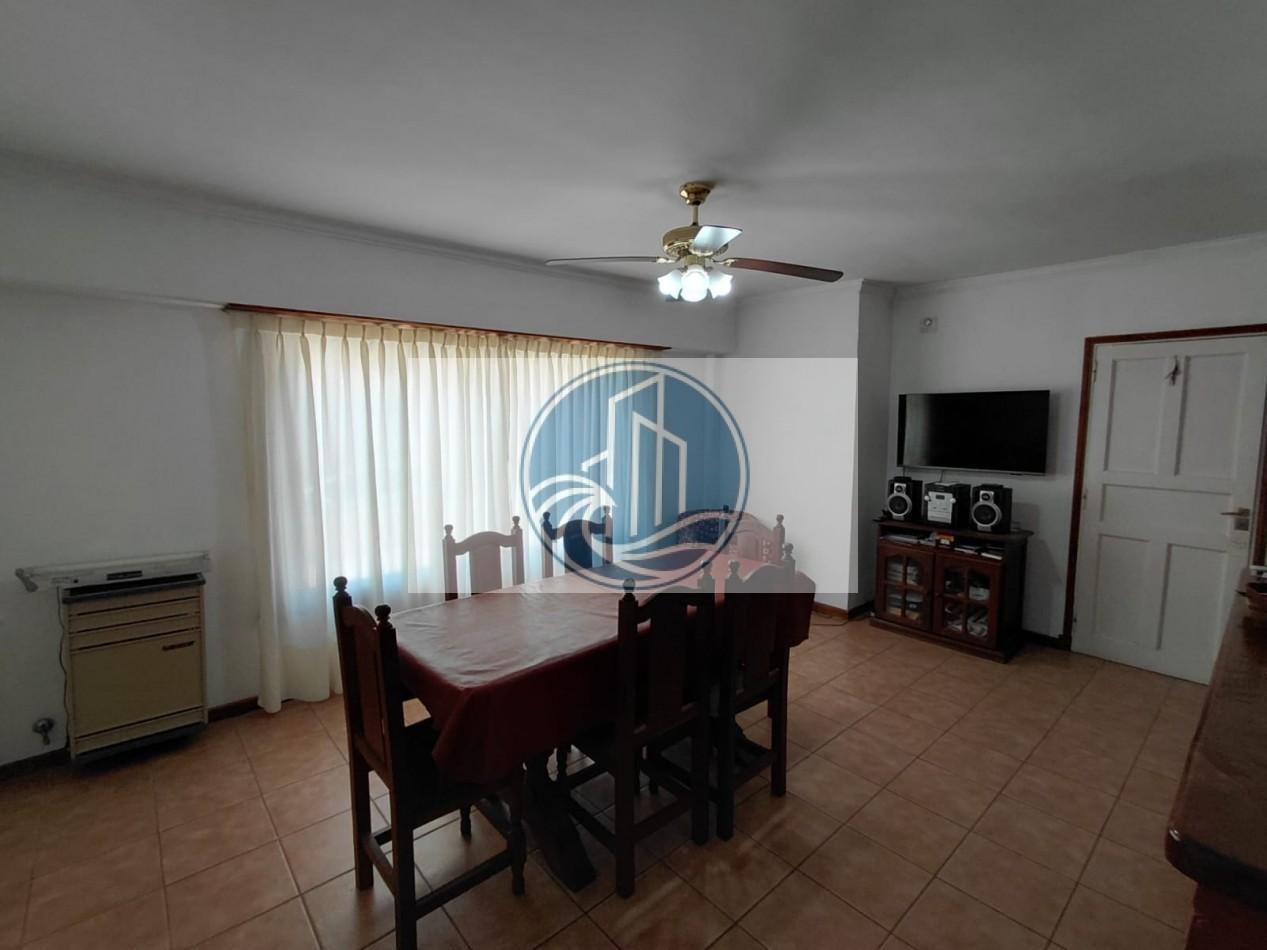 Foto de CASA EN VENTA 3 AMBIENTES, CON JARDIN Y GARAGE, imagen 1