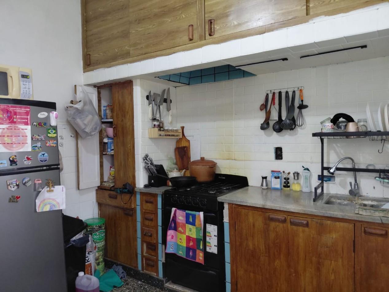 Foto de CHALET TRES AMBIENTES EN ESQUINA CON CONSTRUCCION PARA LOCAL, imagen 5