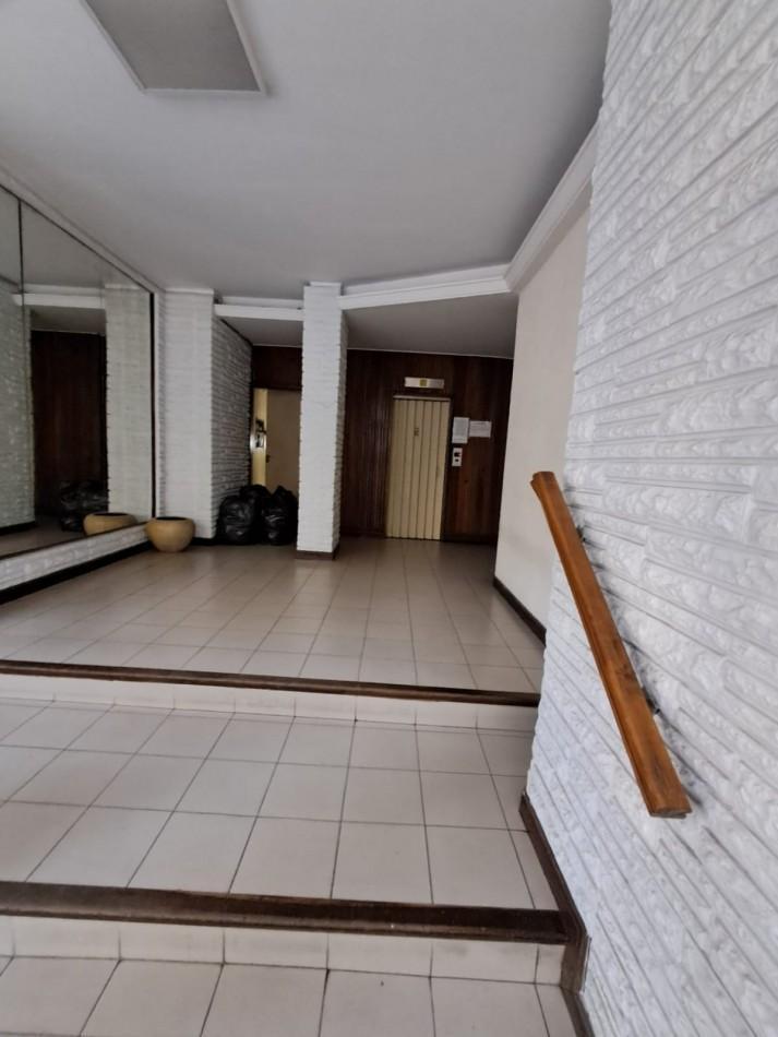Foto de Hermoso departamento en zona Aldrey, imagen 4