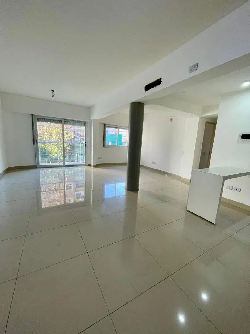 Departamento 2 ambientes. | AVELLANEDA al 100 3