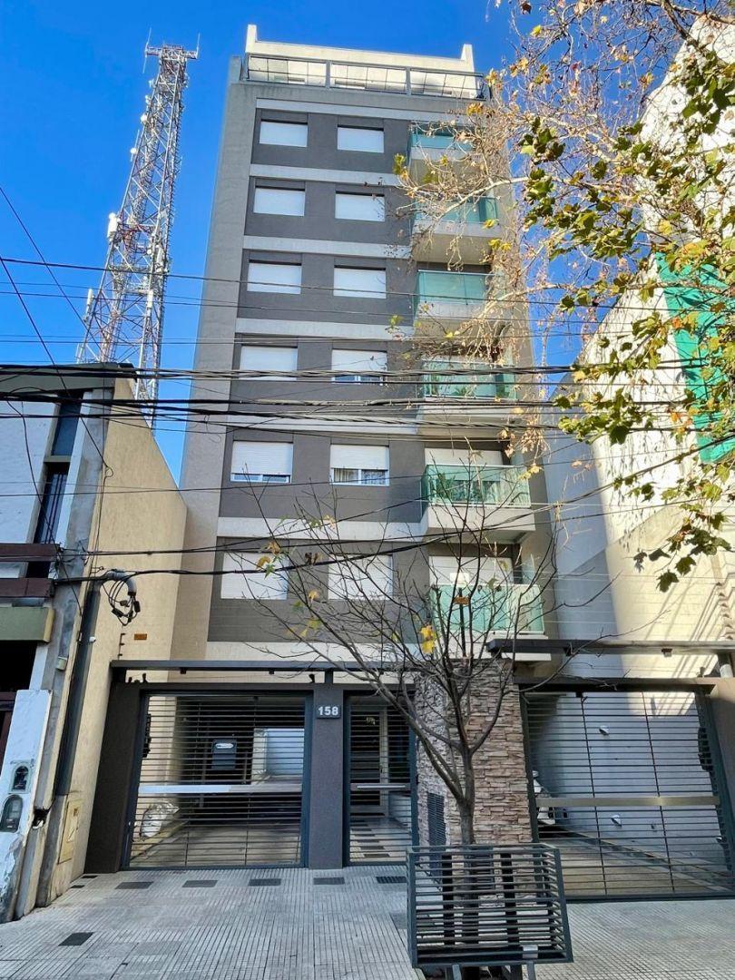Departamento 2 ambientes. | AVELLANEDA al 100