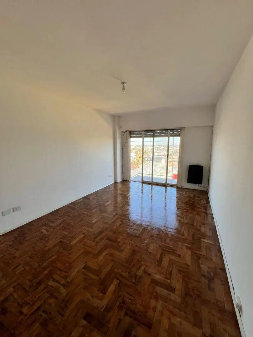 Departamento monoambiente. | Alvear al 100 2