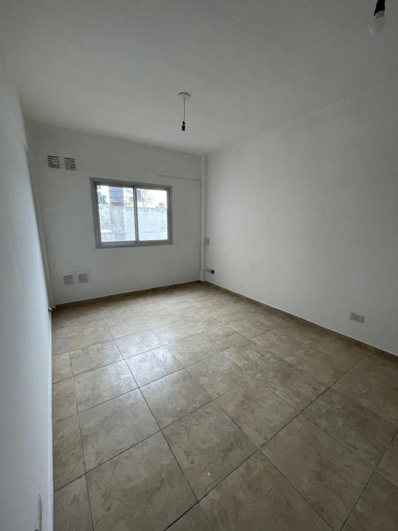 Foto de Departamento 2 ambientes. | LAPRIDA al 200, imagen 2