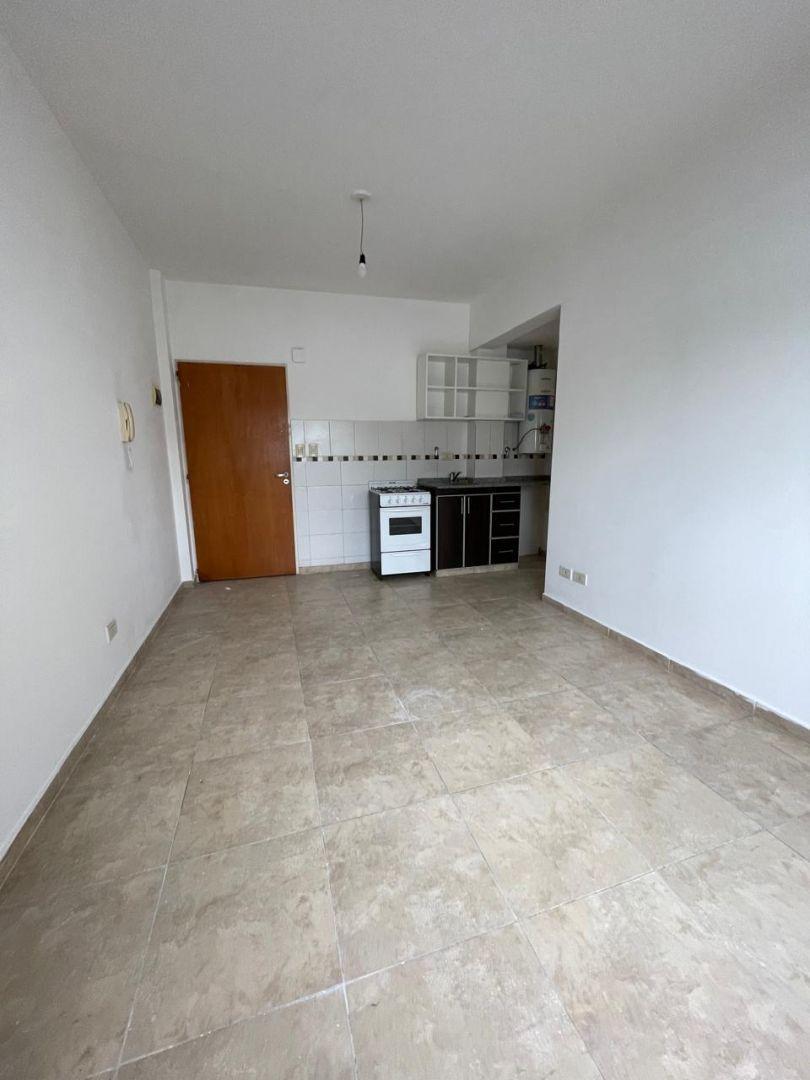 Foto de Departamento 2 ambientes. | LAPRIDA al 200, imagen 3