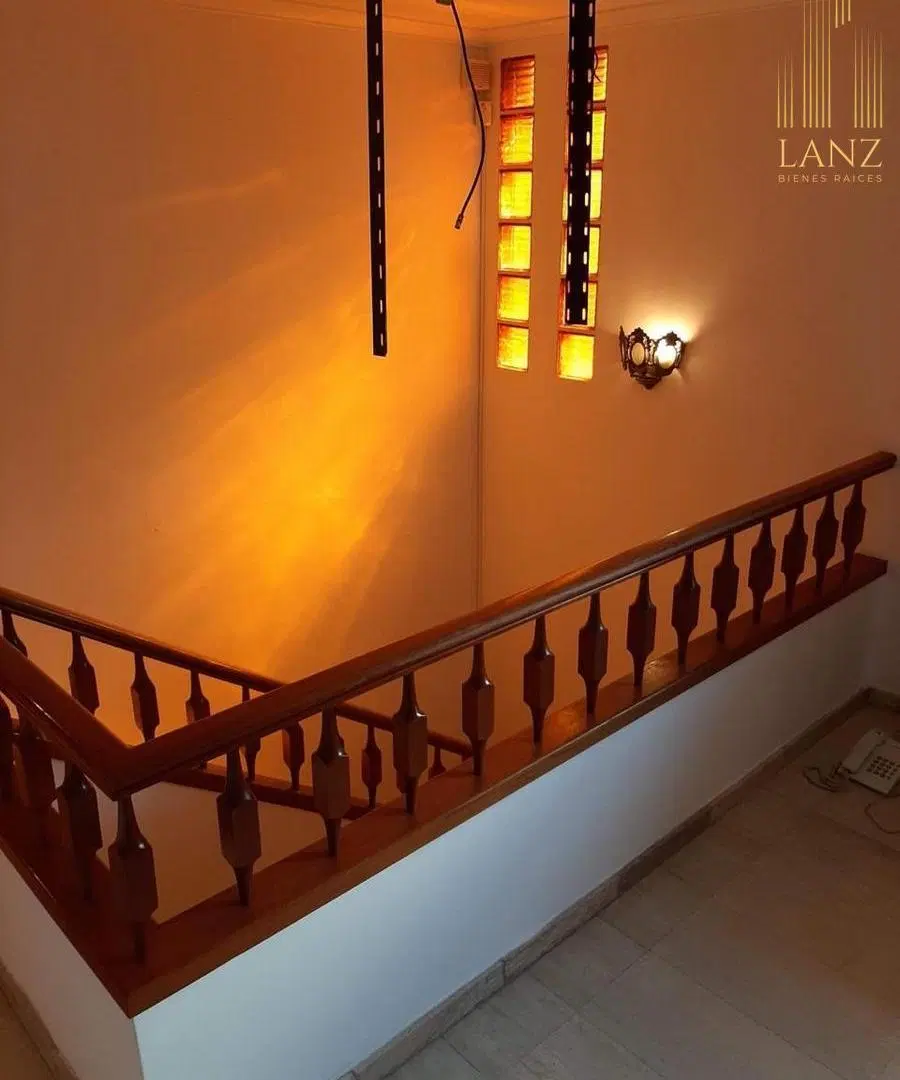 Casa con dos locales en Venta / Alquiler - San Vicente 5