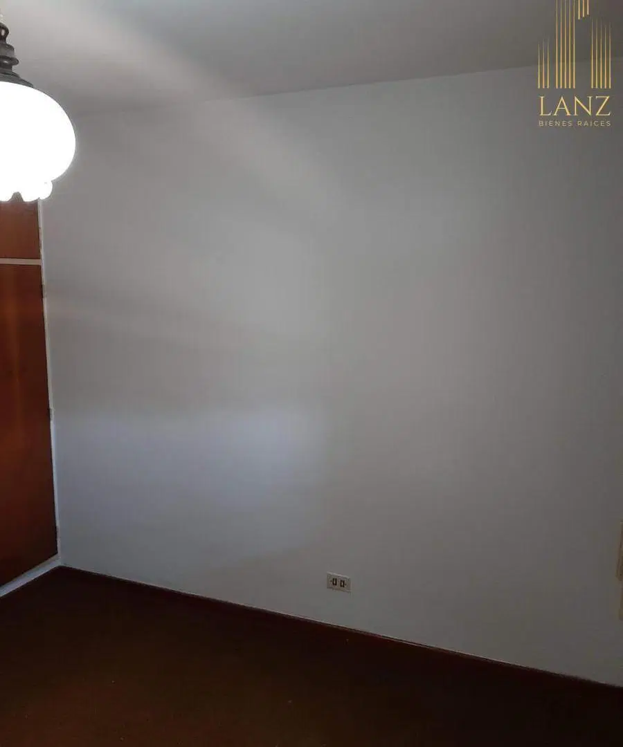 Casa con dos locales en Venta / Alquiler - San Vicente 1