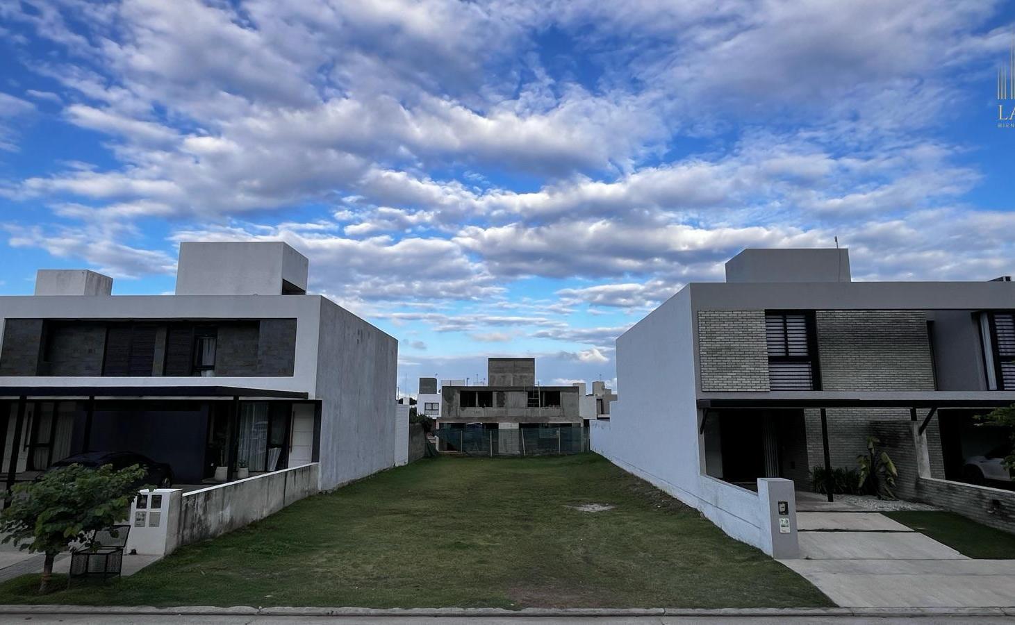 Terreno en Venta - La Calandria