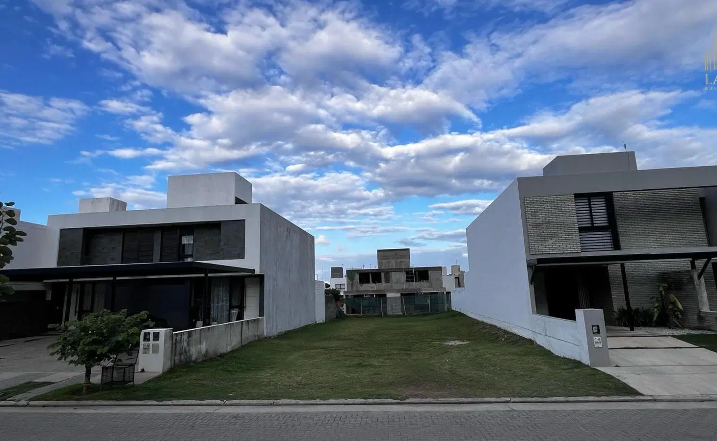 Terreno en Venta - La Calandria 5
