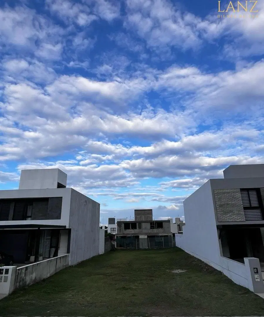 Terreno en Venta - La Calandria 4