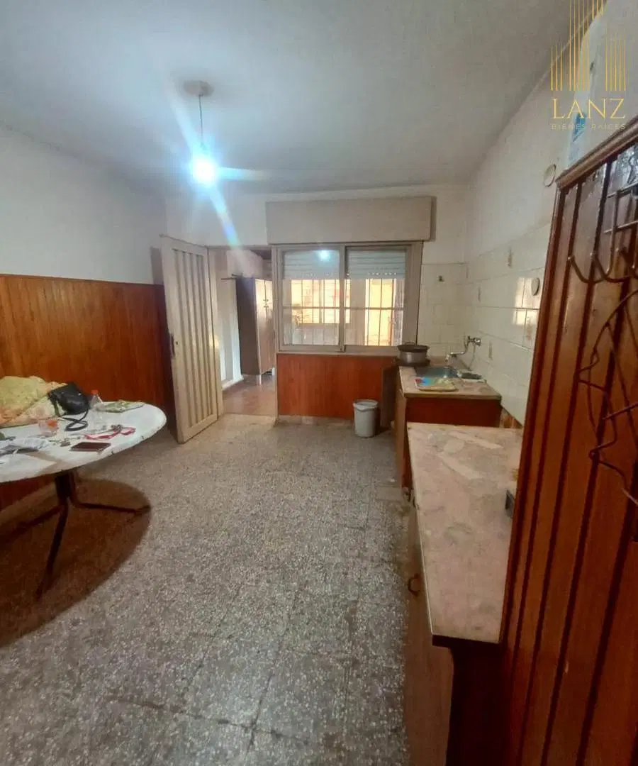 Casa en venta - Sargento Cabral 4