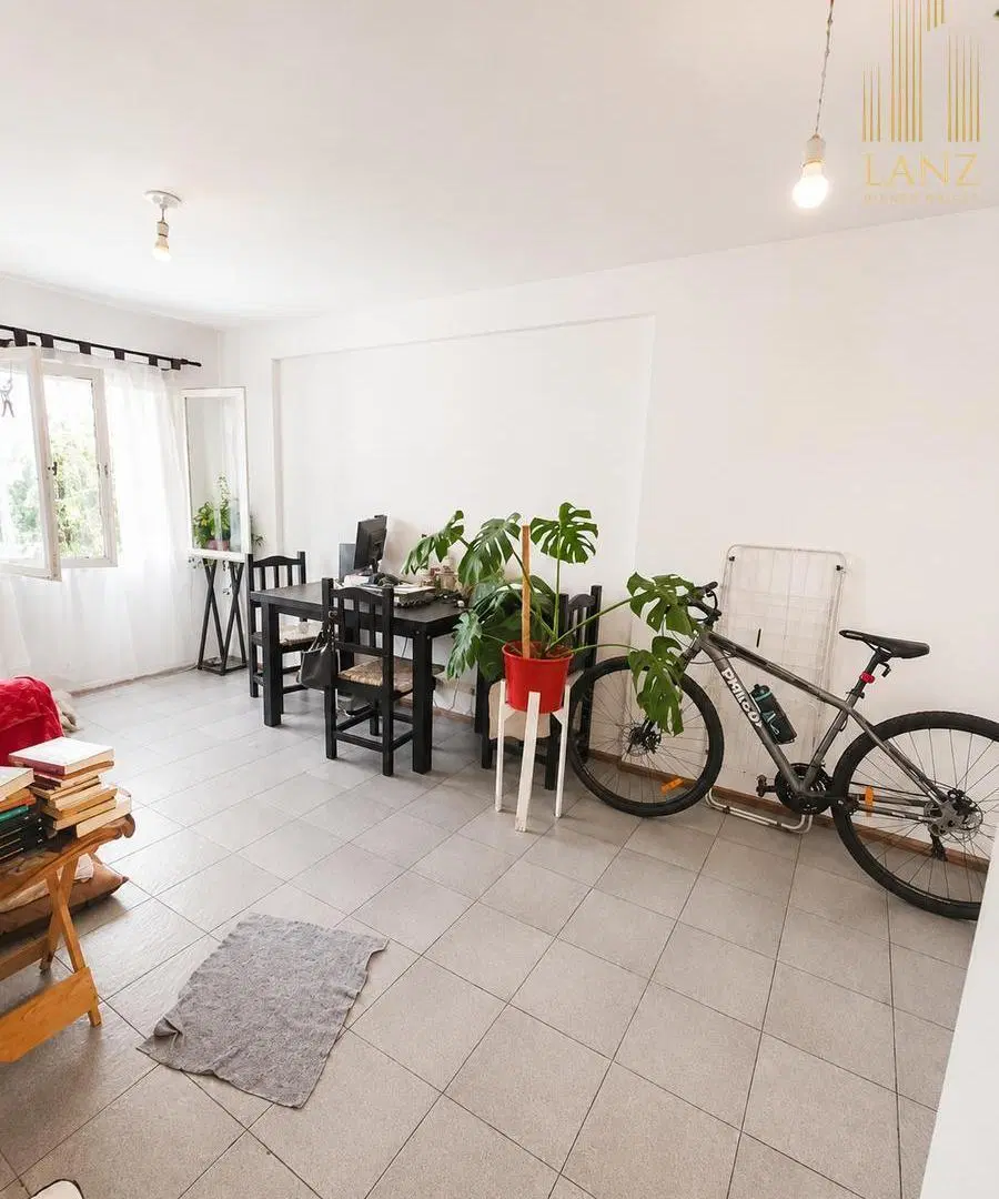 Departamento en venta - Alberdi 8