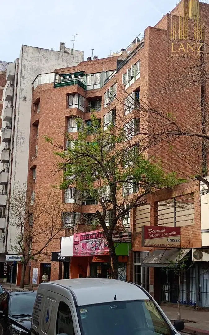 Departamento en venta - Alberdi 1