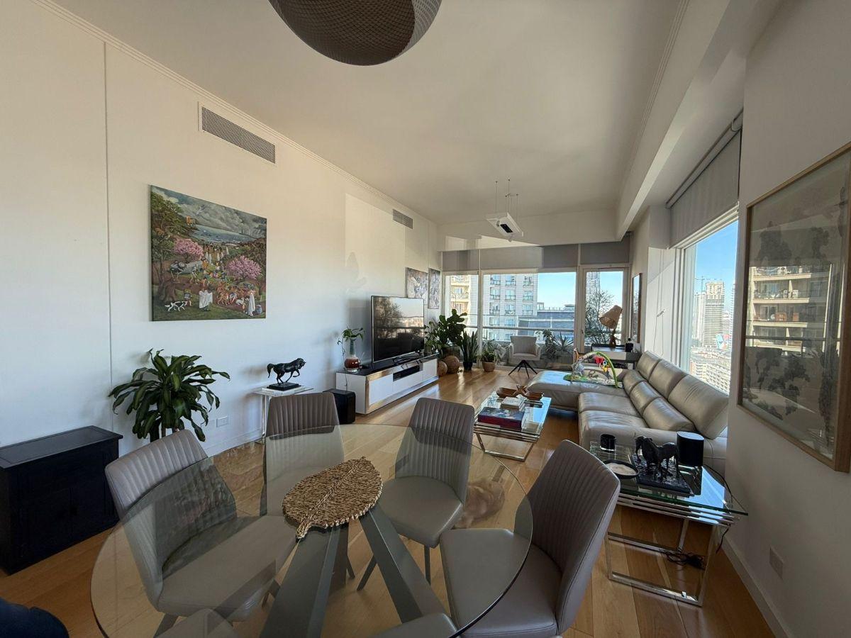 Venta 3 ambientes más dependencia Alvear Tower piso alto