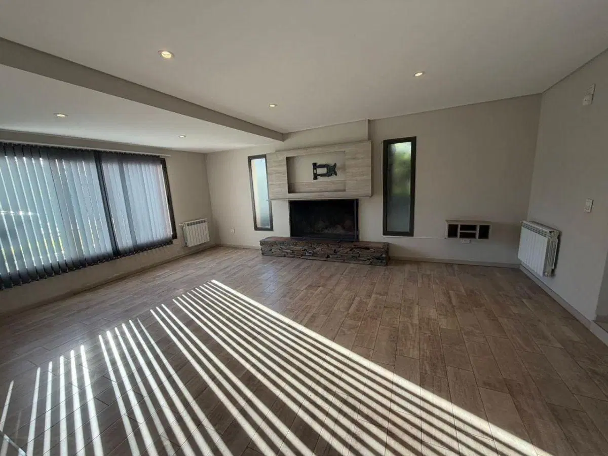 HERMOSA CASA 2